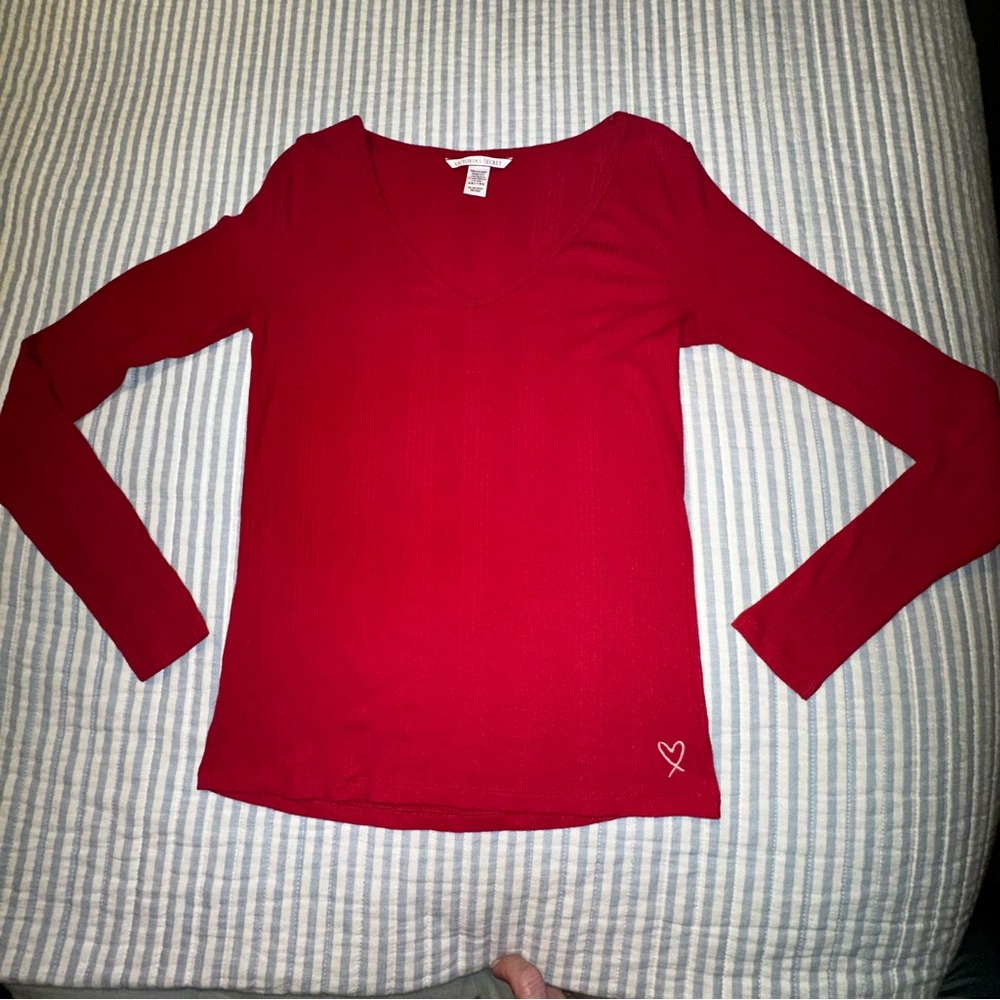Victoria's Secret Vintage Ribbed‎ V-neck Shirt, Size XS Red Long Sleeve